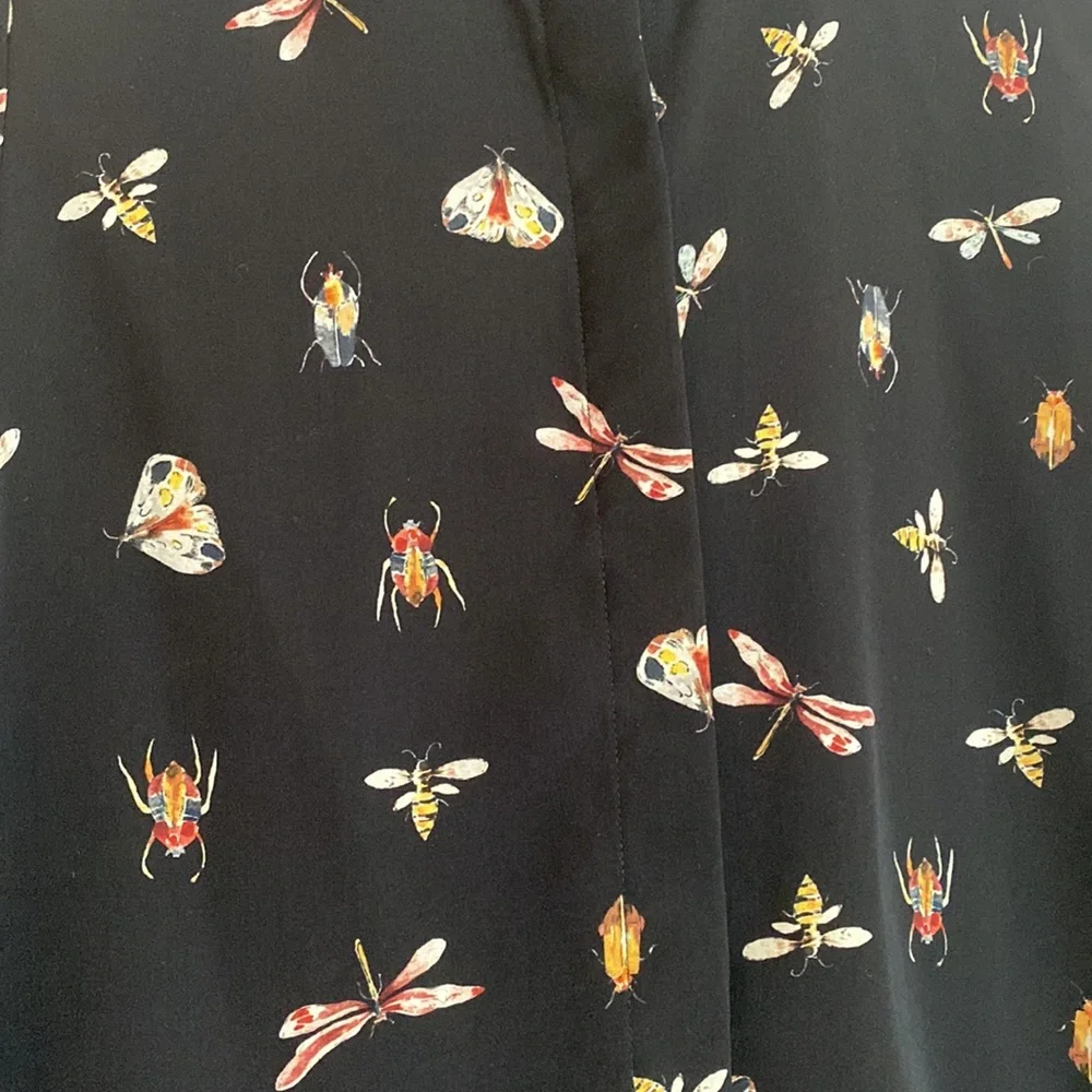 Bug print button down - Picture 3 of 4